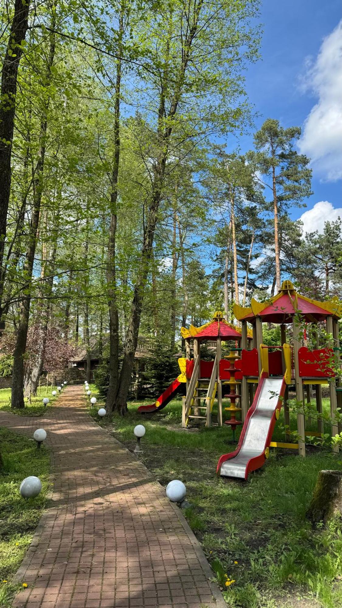 Tysha Forest Club Romankiv Buitenkant foto